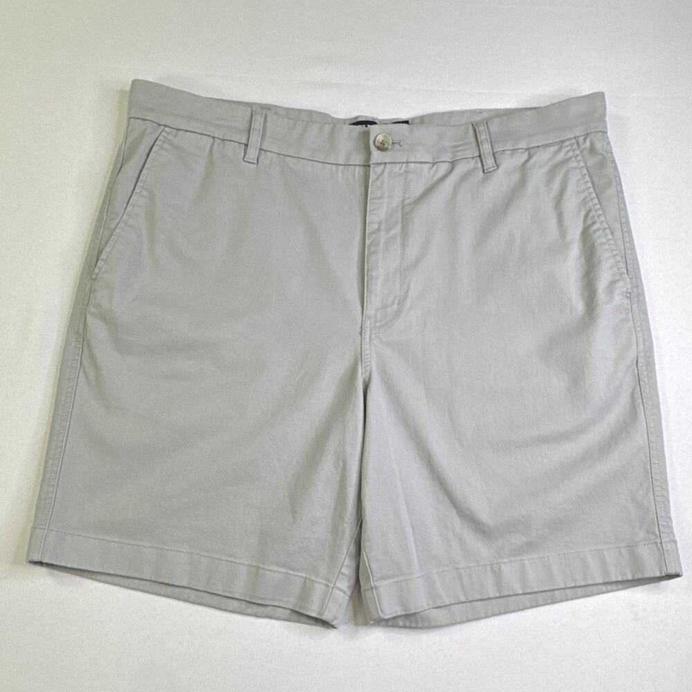 Chaps Men’s Stretch Chino Shorts Size 40 Gray Cotton Flat Front Casual